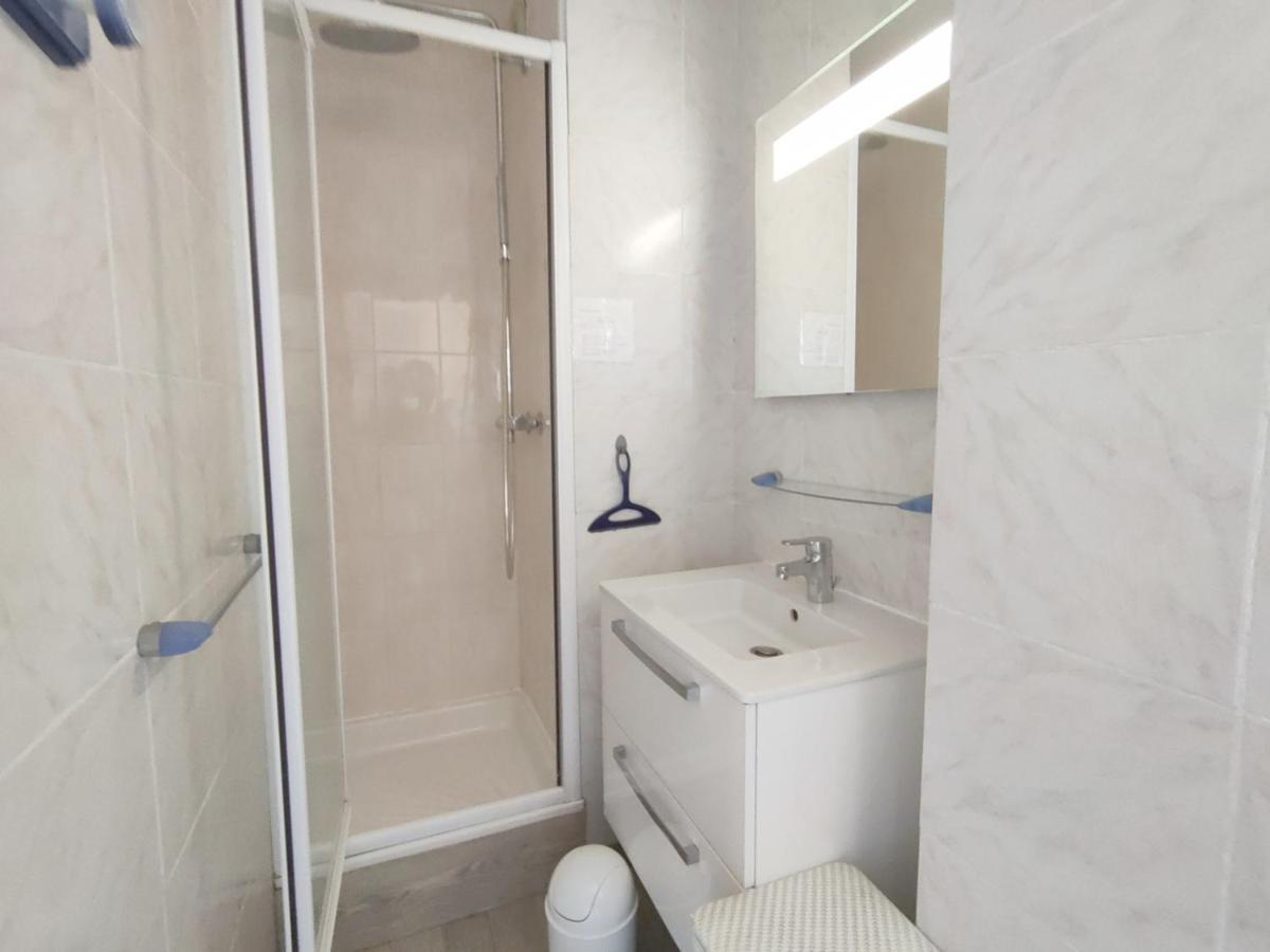 T1 Au Calme Avec Clim Et Parking Prive - Fr-1-503-171 Apartman Balaruc-les-Bains Kültér fotó